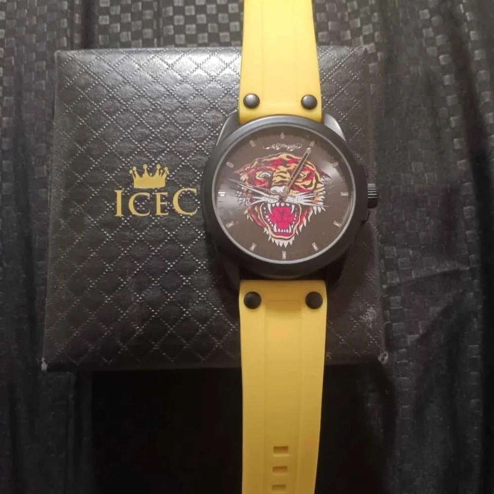 Ed Hardy ed hardey